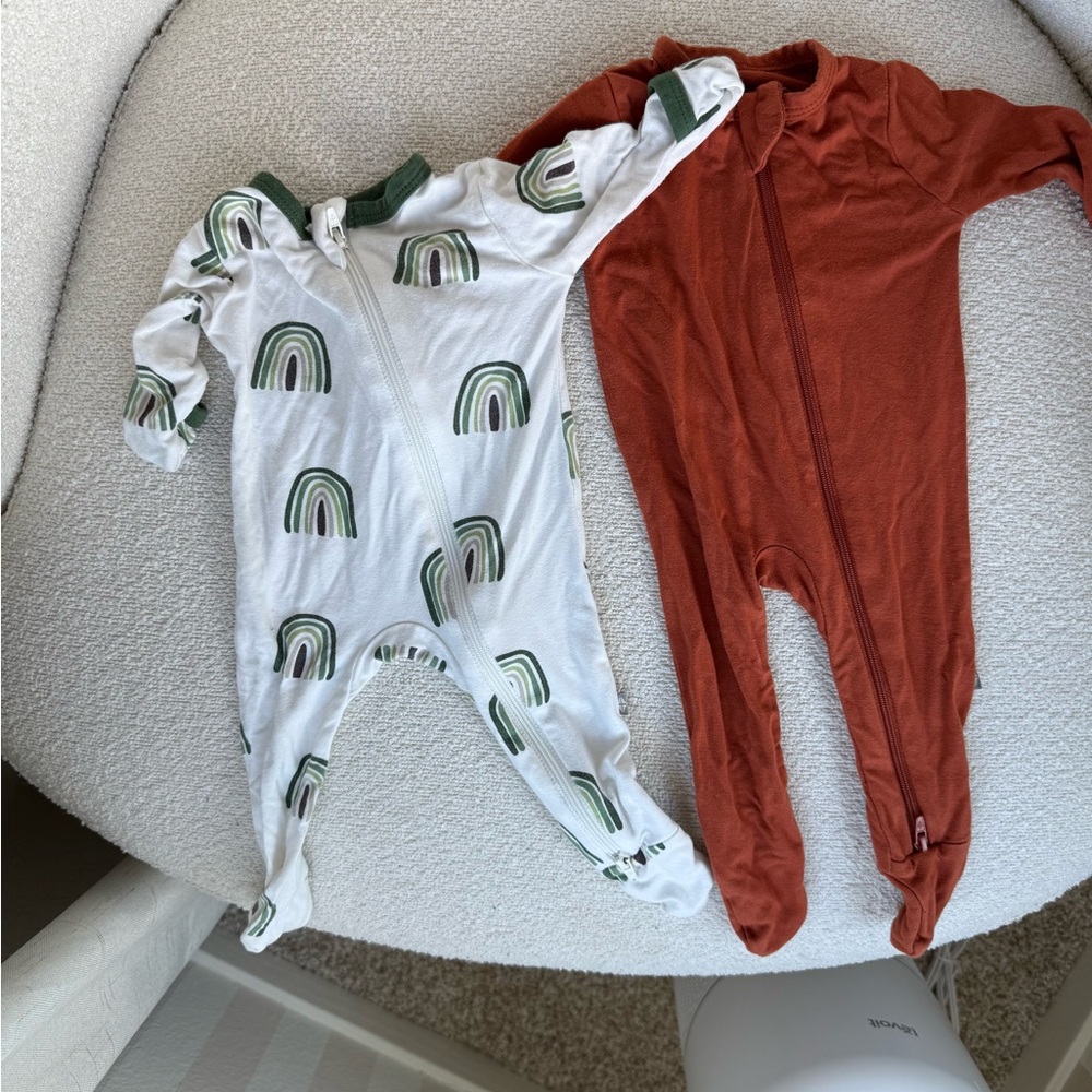 Kyte BABY Green Rainbow and Rust Pajama Set